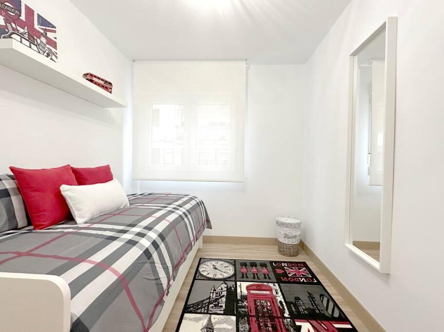 Apartamento Reformado En Santona Luaran gambar